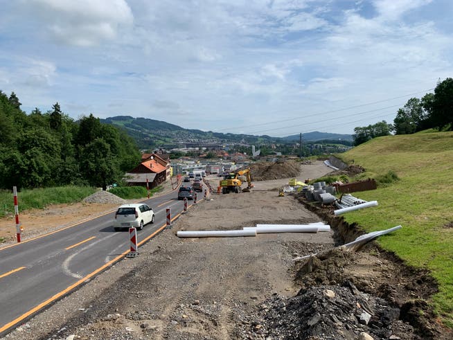 Since summer 2019, Appenzellerstrasse in the so-called Winkler Stich and Heinrichsbadstrasse (picture in summer 2019) on Herisau's municipal area have been extensively renovated and expanded. The project will be completed at the end of May and beginning of June.